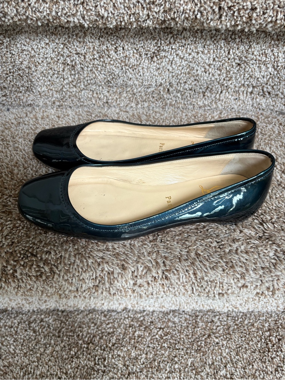 Christian Louboutin Emerald Green Women’s Patent Leather Square Toe Ballet Flats - Picture 3 of 14